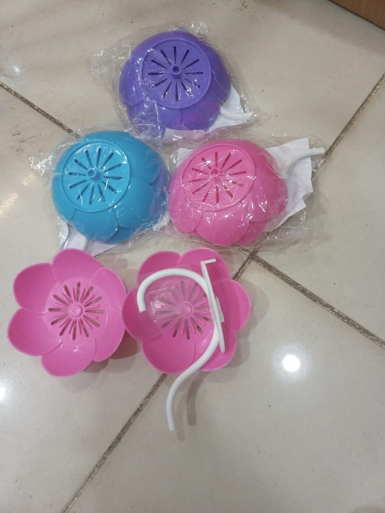 Wall Mounted Double Layer Lotus Flower Shaped Soap Holder (Random Color)