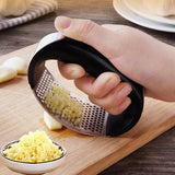 Manual Garlic Press Stainless Steel Handheld Ginger Garlic Curve Mincer Chopping (Random Color)
