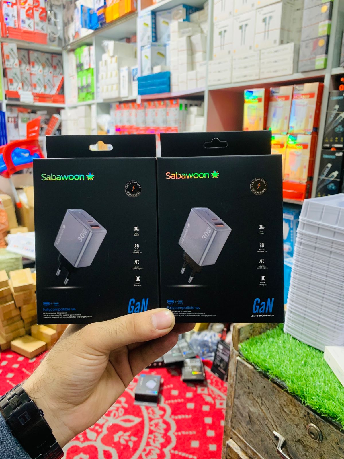 Sabawoon 30W GAN  – Fast Charging Power Brick for All Devices without caple