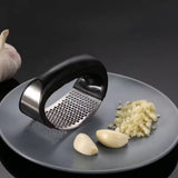 Garlic Press Rocker - Stainless Steel Garlic Press, Versatile Garlic Crusher, Easy To Use And Store Garlic Mincer – Effortless Cleanup And Dish Safe Garlic Grater(Random Color)