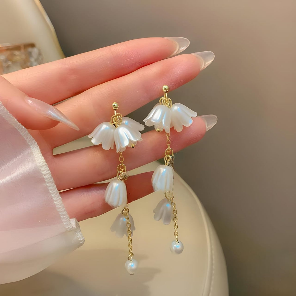 SHEIN Elegant Pearl And Flower Drop Earrings For Women Girls