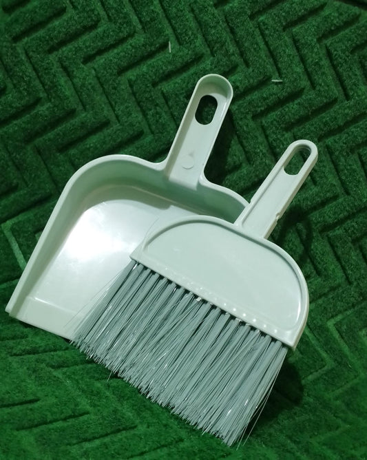 1 Pc Imported Mini Broom & Dustpan Set - Perfect For Desktop Cleaning And Quick Cleanups (Random Color)