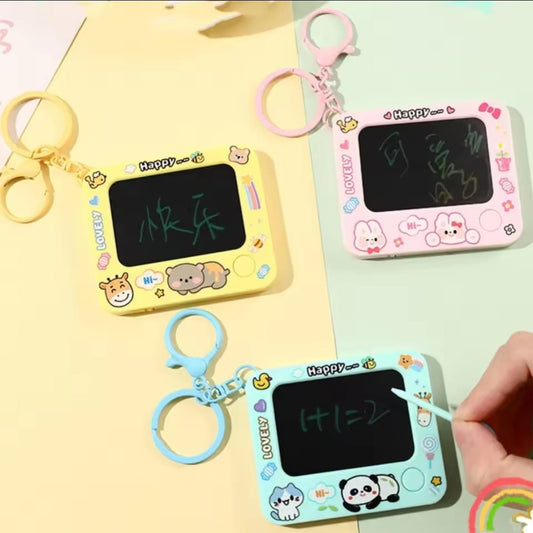 Creative Mini Graffiti Board Keychain – Cute Cartoon Bag Pendant & Reusable Drawing Tablet For Students, Kids & Artists (Random Color)