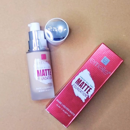 Emelie Liquid Matte Foundation – Long-Lasting, SPF 25, 2-In-1 Coverage - Shade 1 40 ML