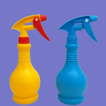 Water Spray Bottle Large For Watering Plants And Ironing Cloths Refillable Plastic Spray Bottle, (Random Color)