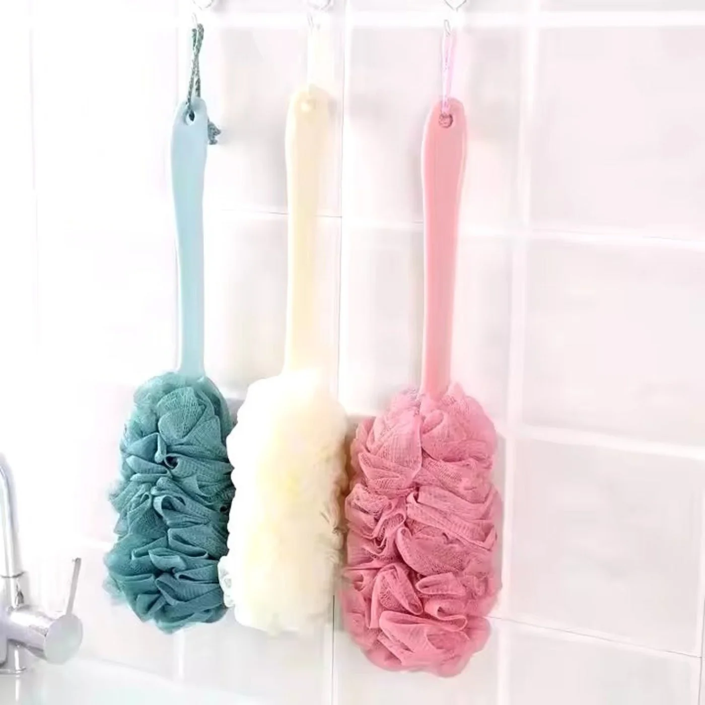 Royal's Loofah Sponge – Long Handle Shower Brush For Skin Exfoliating, Loofah On A Stick For Men & Women